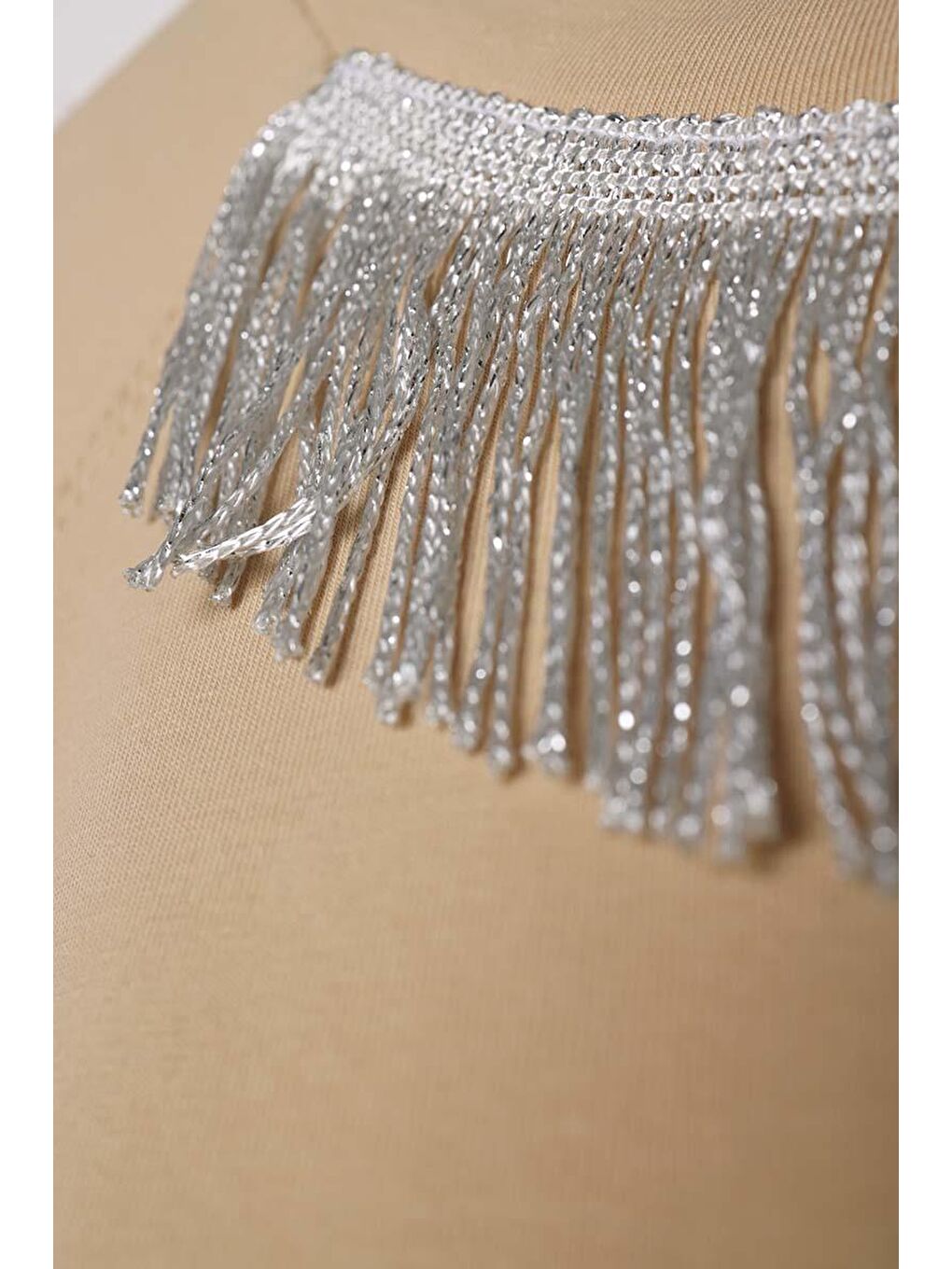 Bej-Pamuklu Püskül Detaylı Kısa Kollu T-Shirt-5