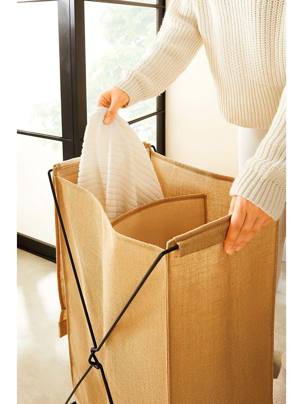 Bej Katlanabilir Bölmeli Siyah Metal Destekli Naturel Jüt Çamaşır Sepeti 44 x 29.5 x 63 cm-5