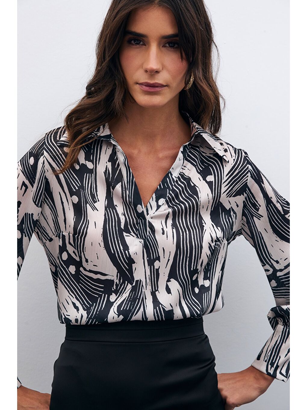 Gömlek Yaka Bluz - Siyah-6