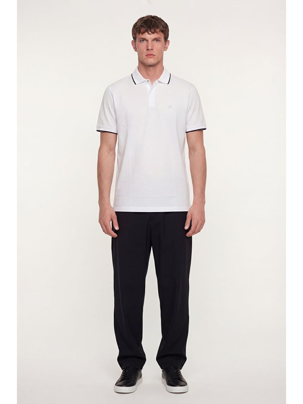 Erkek Beyaz Normal Kesim Regular Fit %100 Pamuk Düğmeli Polo Yaka Tişört-1