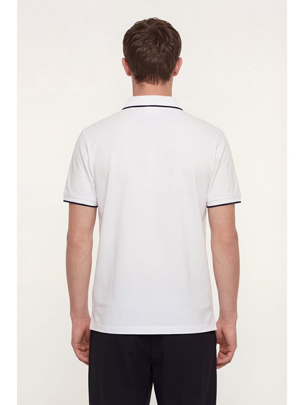 Erkek Beyaz Normal Kesim Regular Fit %100 Pamuk Düğmeli Polo Yaka Tişört-3