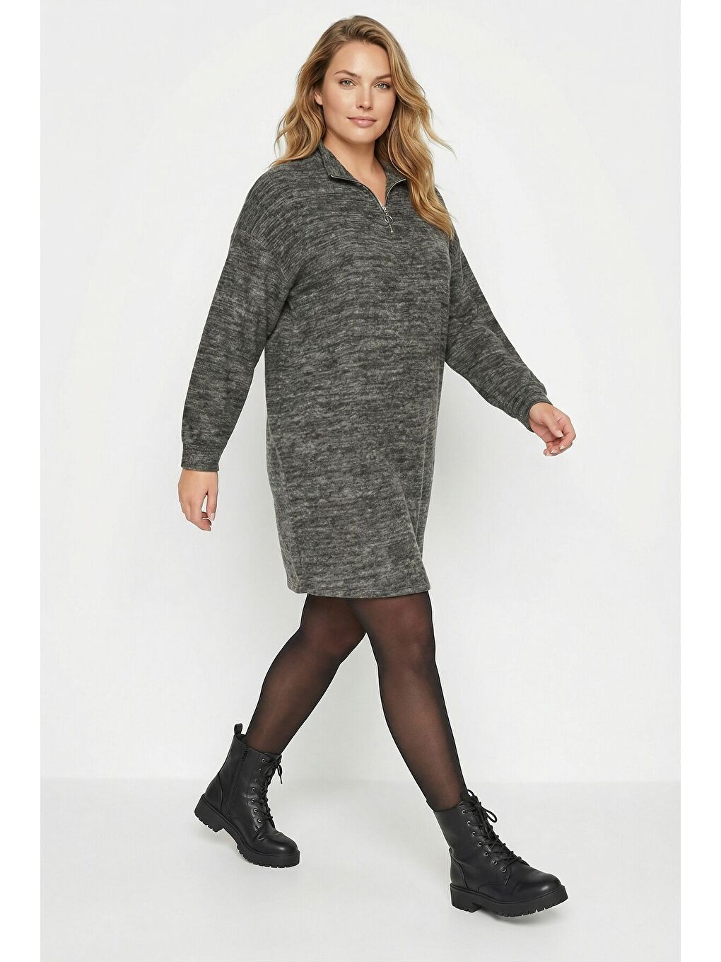 Büyük Beden Gri Yumoş Dokulu Fermuarlı Elbise 303859-1