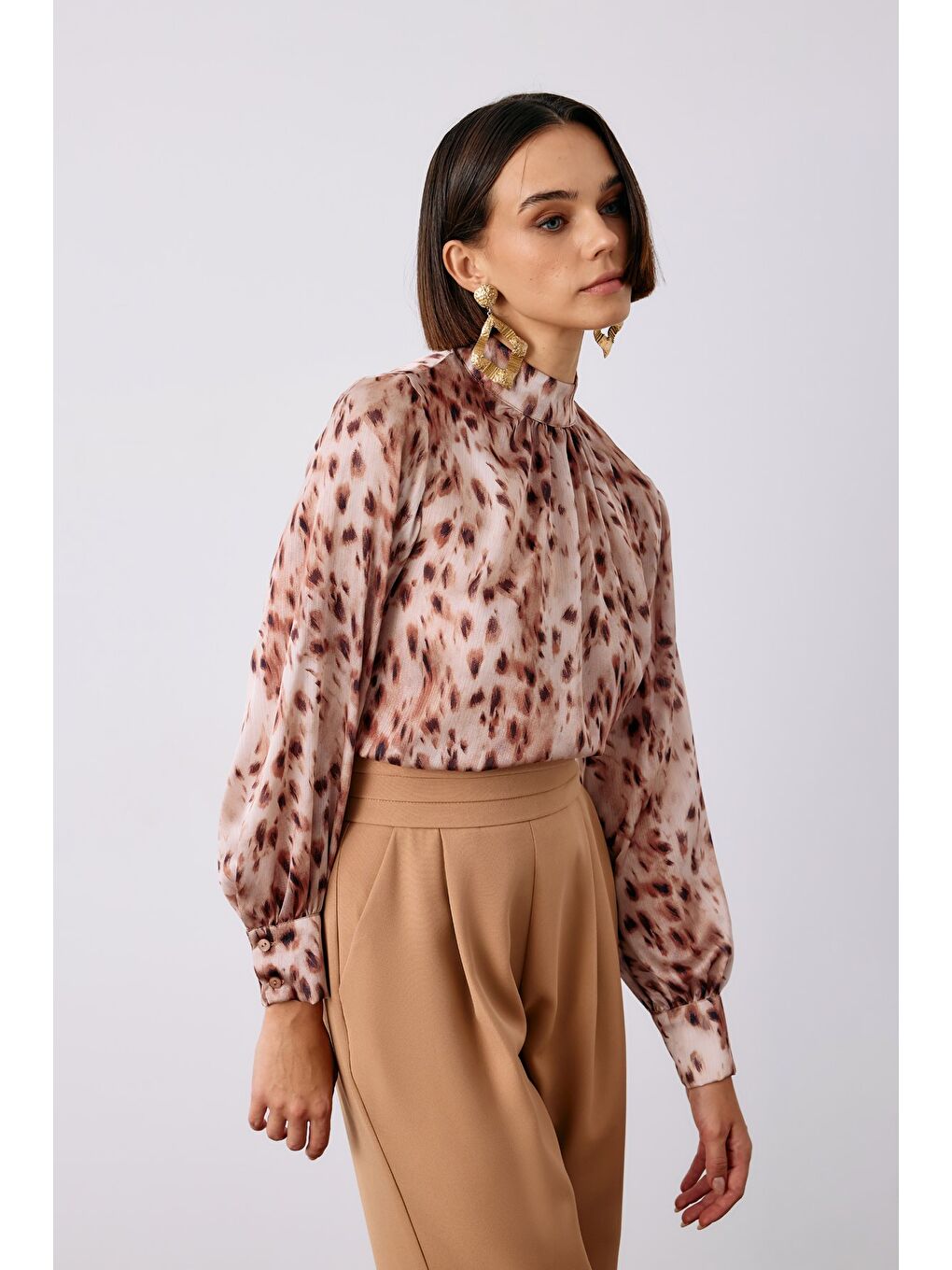 Bej Büzgü Detaylı Bluz - Vizon