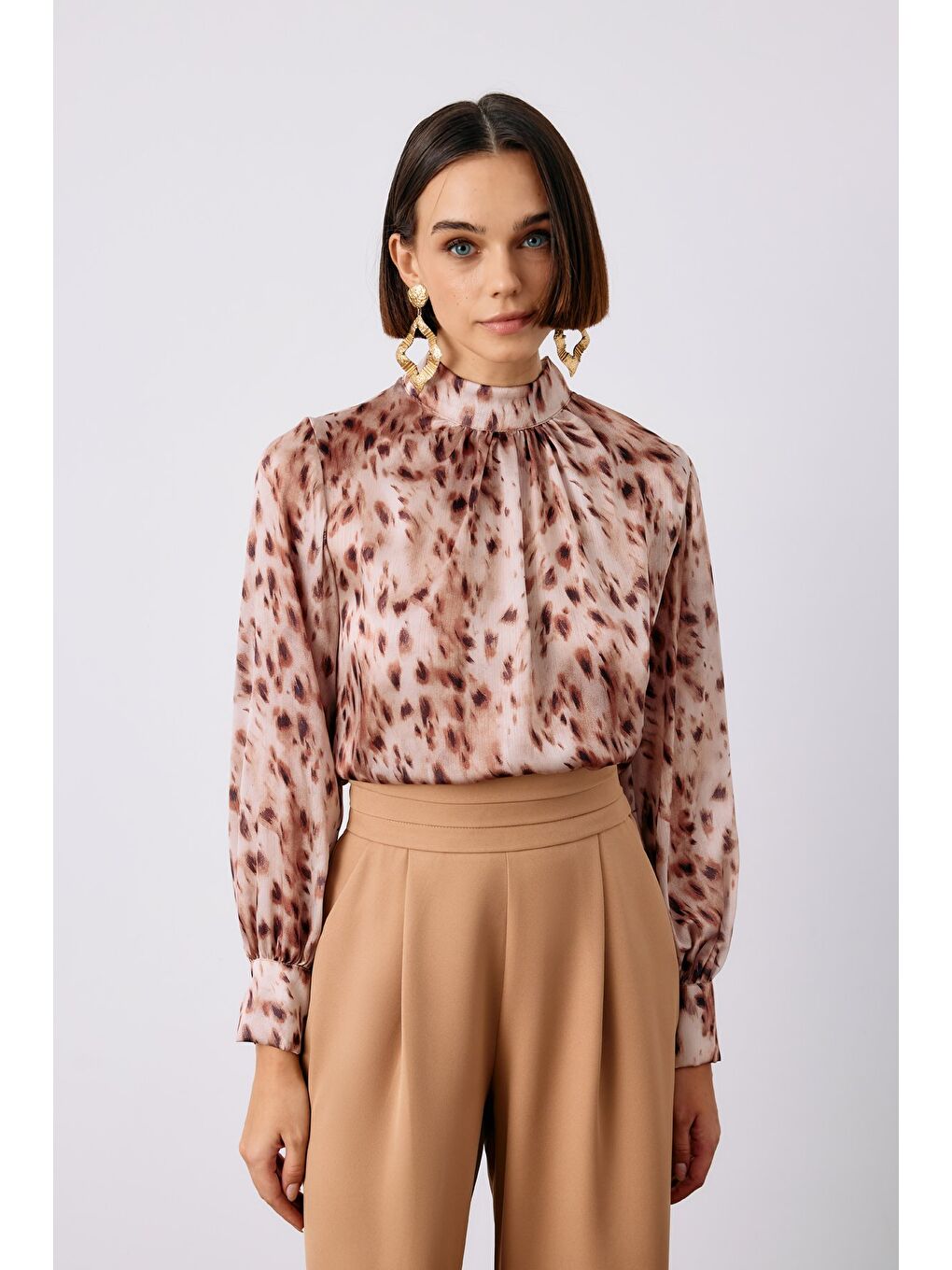 Bej Büzgü Detaylı Bluz - Vizon-2