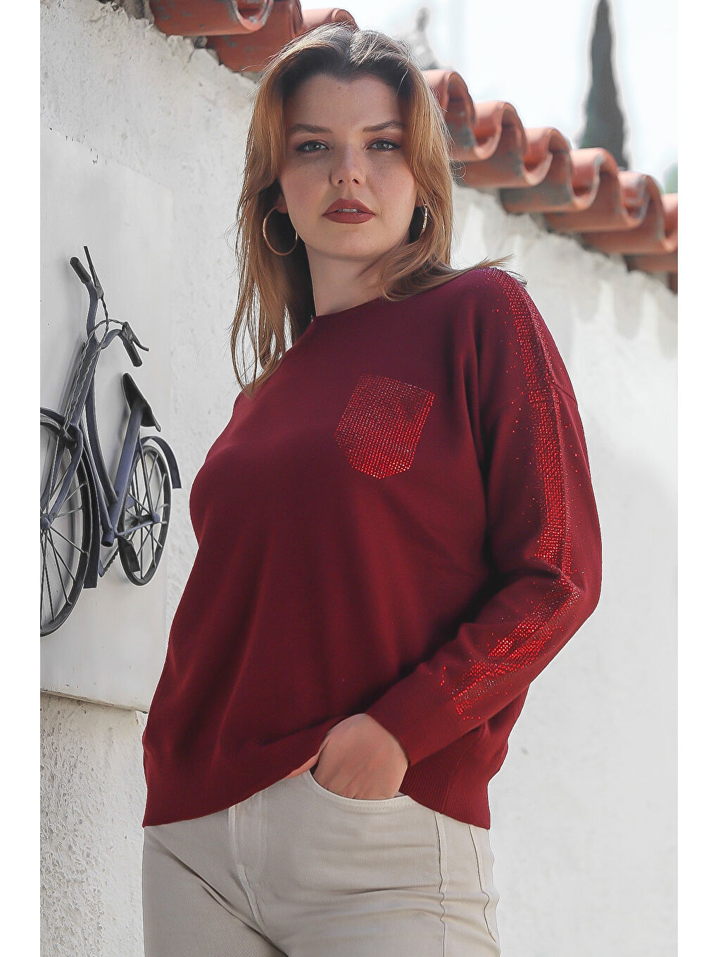 Bordo Yuvarlak Yaka Uzun Kol Arkası Düğmeli Taşlı Casual Triko Kazak 65 60