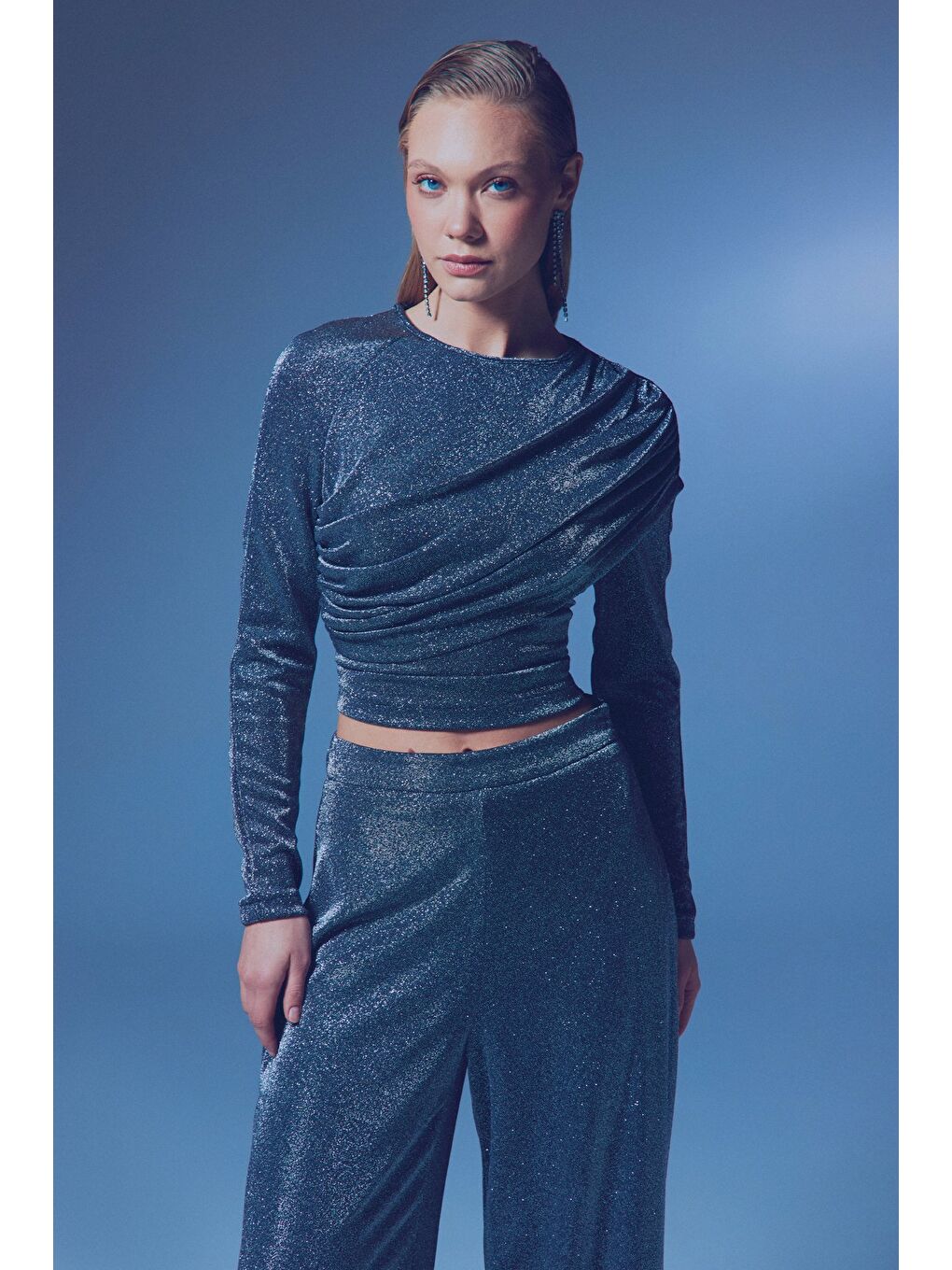 Büzgü Detaylı Simli Bluz - Antrasit