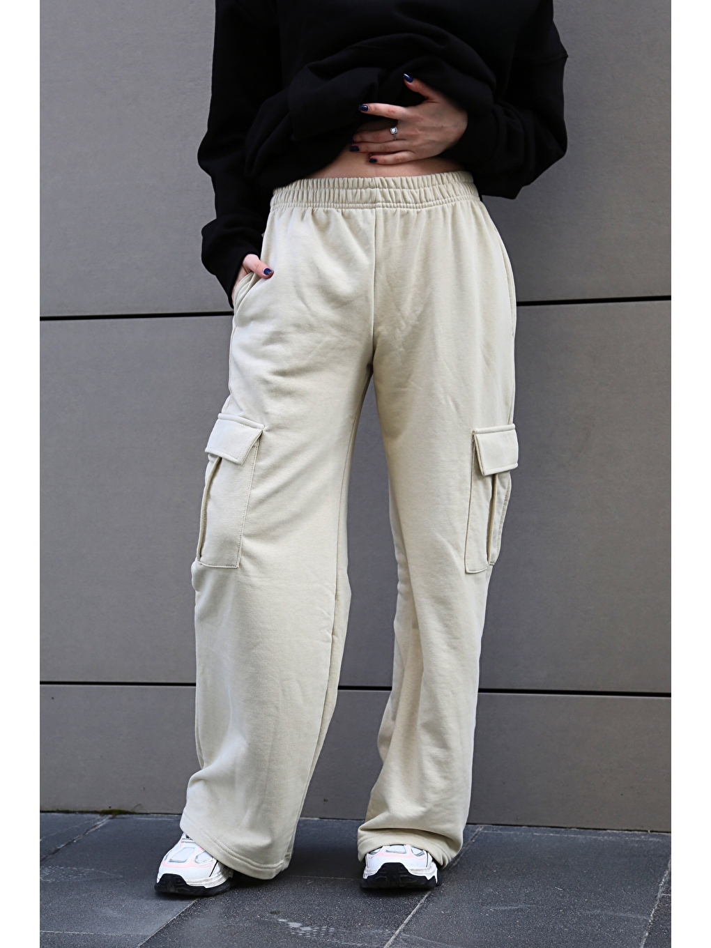 Kadın Bej Geniş Paça Kargo Cepli Eşofman Altı Mg1615-1