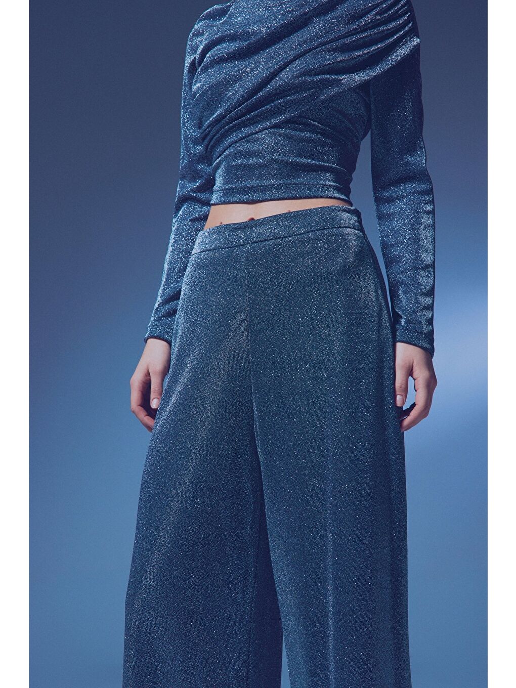 Büzgü Detaylı Simli Bluz - Antrasit-4