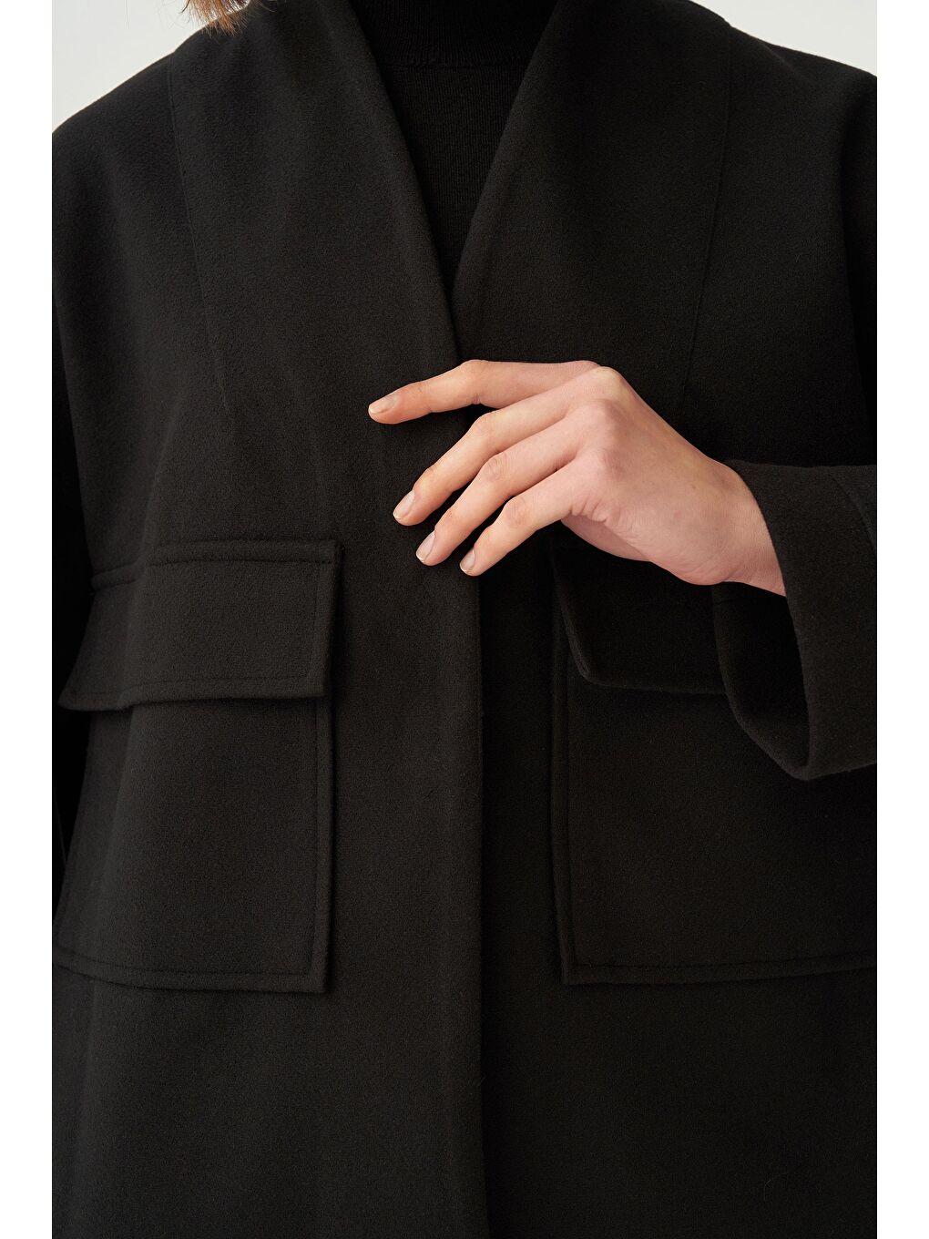 Siyah-Cepli Kısa Kaşe Ceket-4