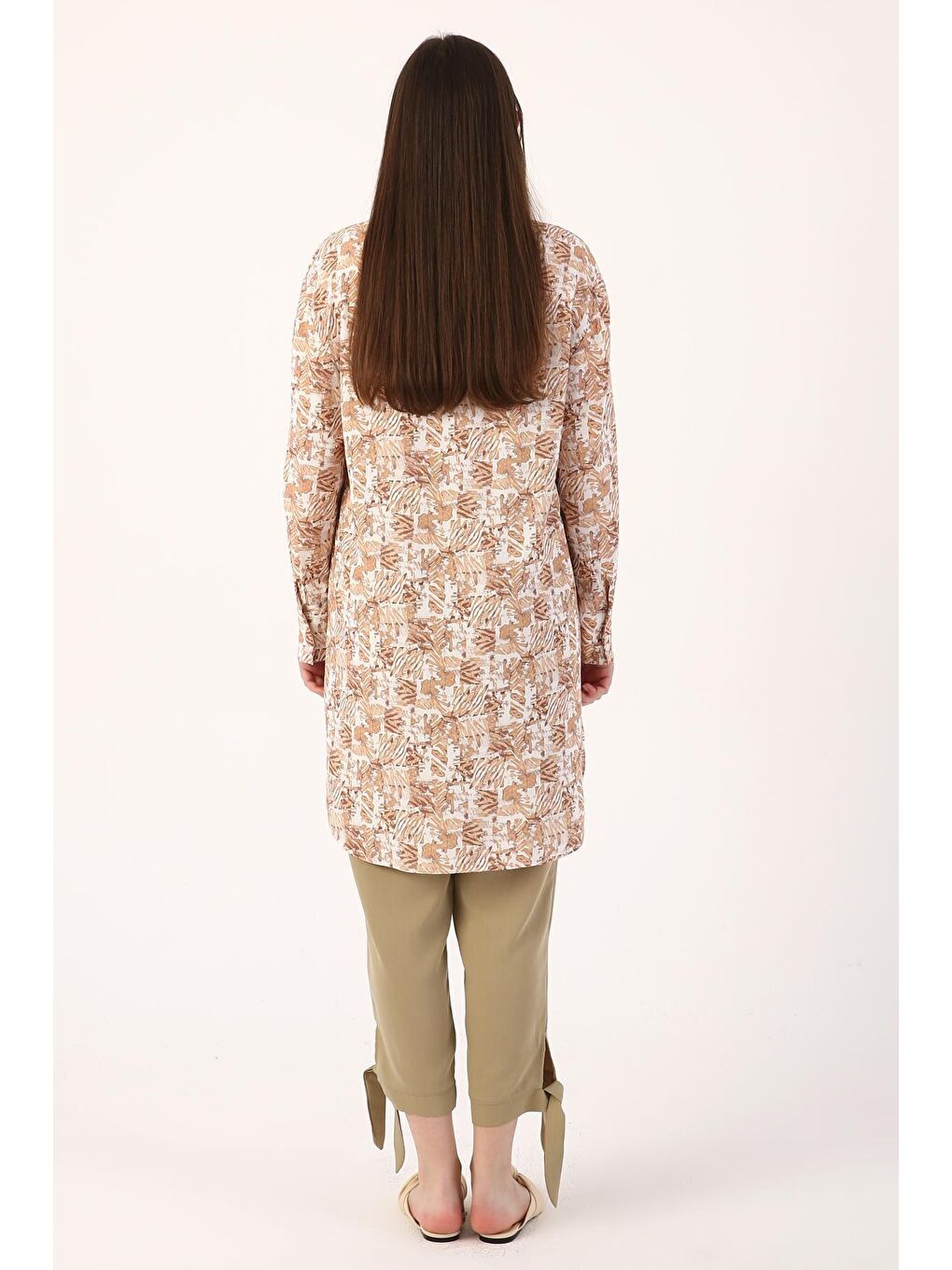 Bej-Beyaz Desenli Rahat Kalıp Gömlek Tunik-3