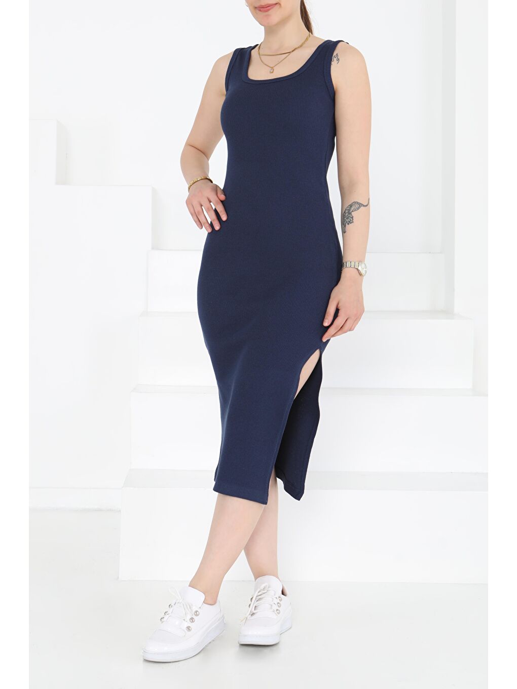 Kare Yaka Yırtmaçlı Midi Elbise Lacivert - 27230-1