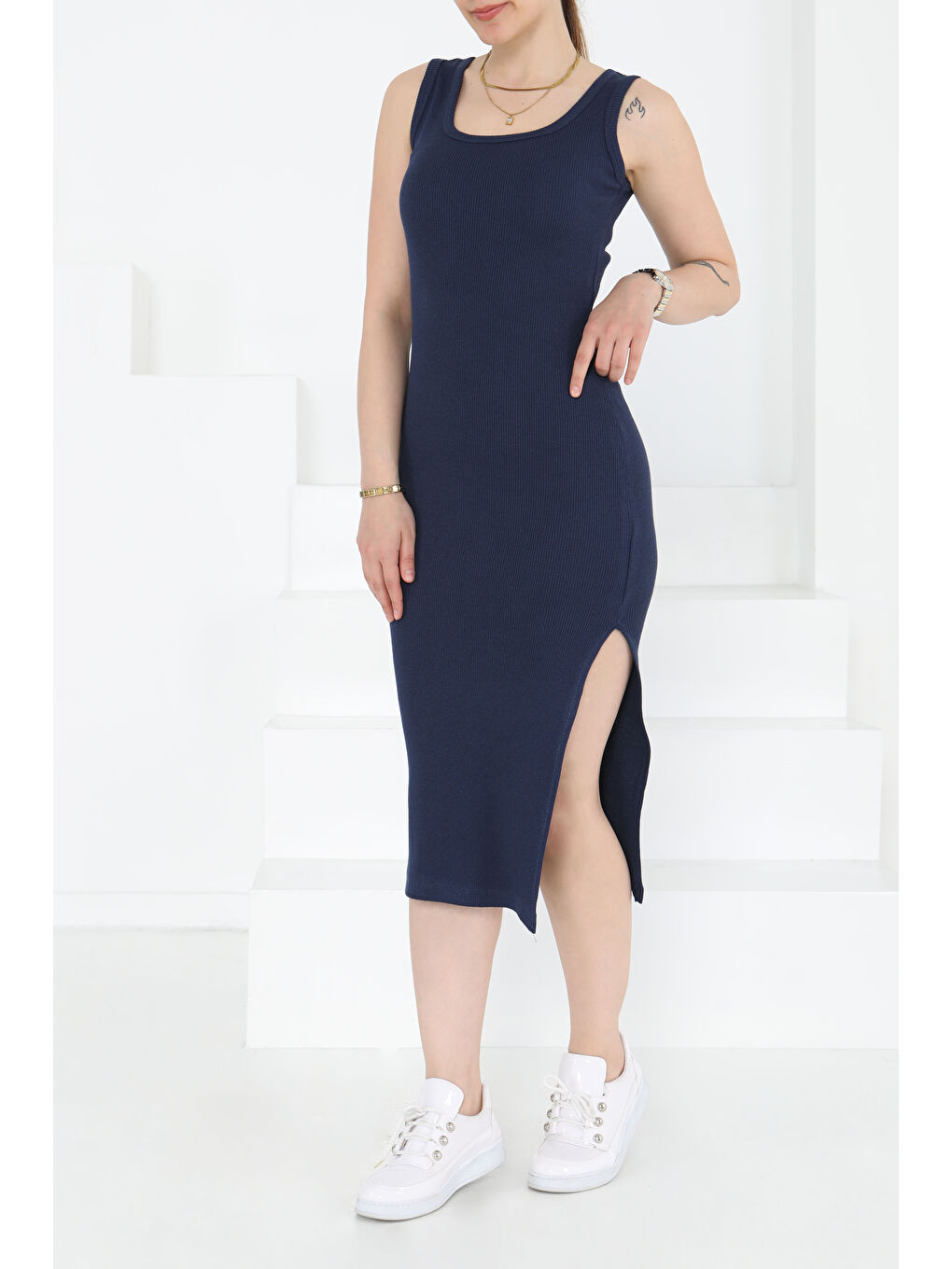 Kare Yaka Yırtmaçlı Midi Elbise Lacivert - 27230-3