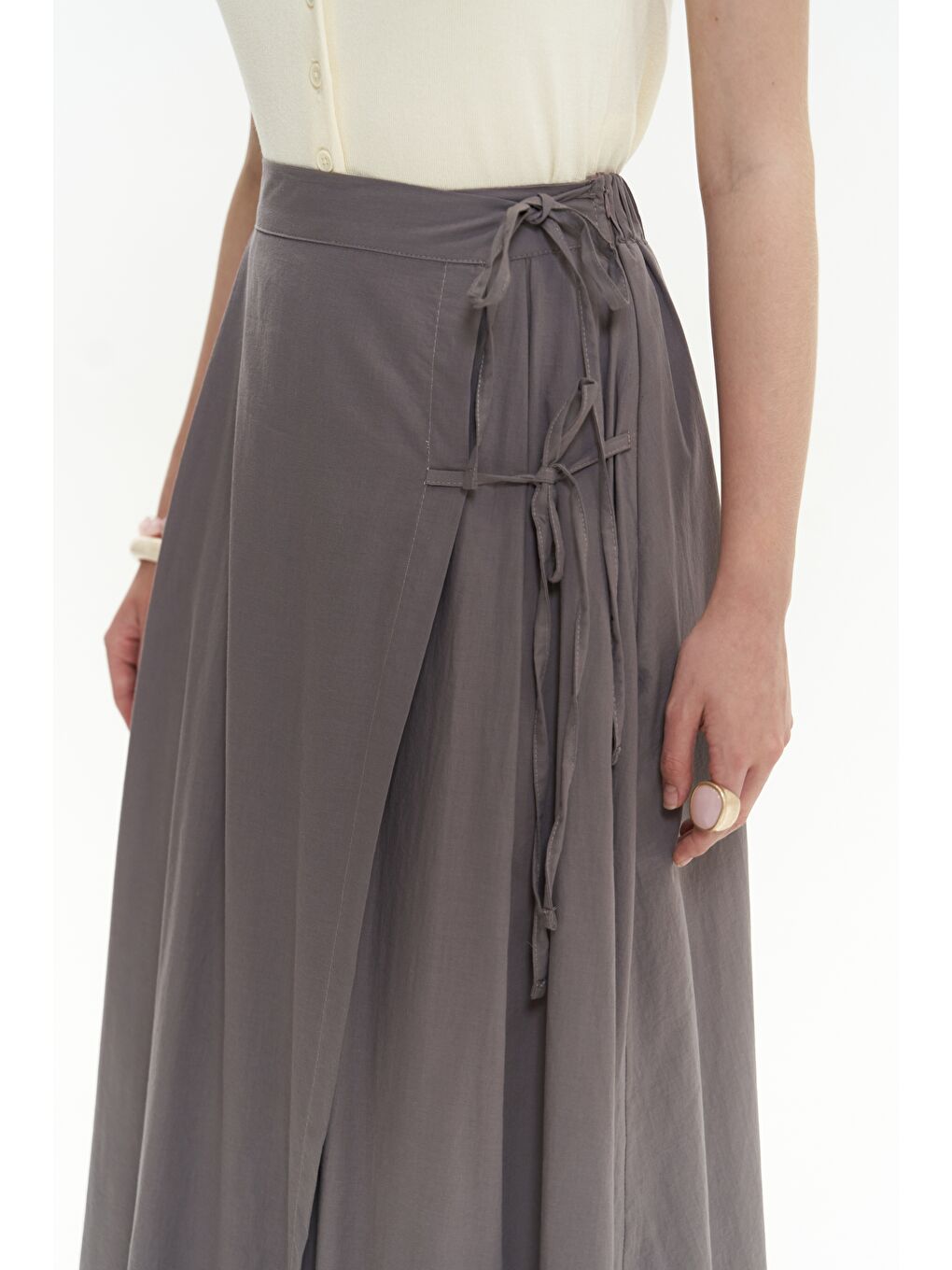 Gri Aida İp Detay Pileli Füme Etek-5