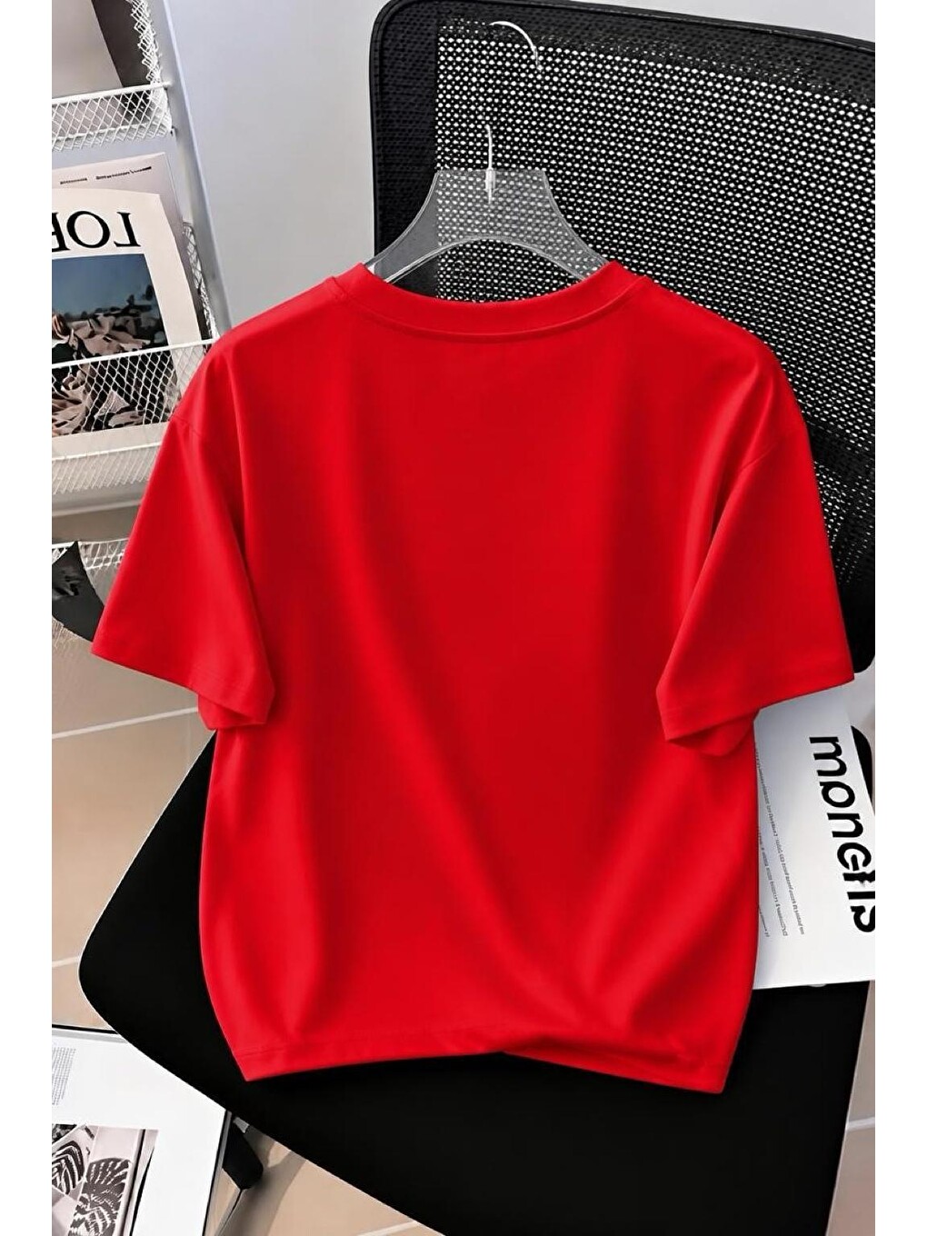 Kırmızı Papatya Kanatlı Kelebek Baskılı Oversize Kadın T-shirt-1