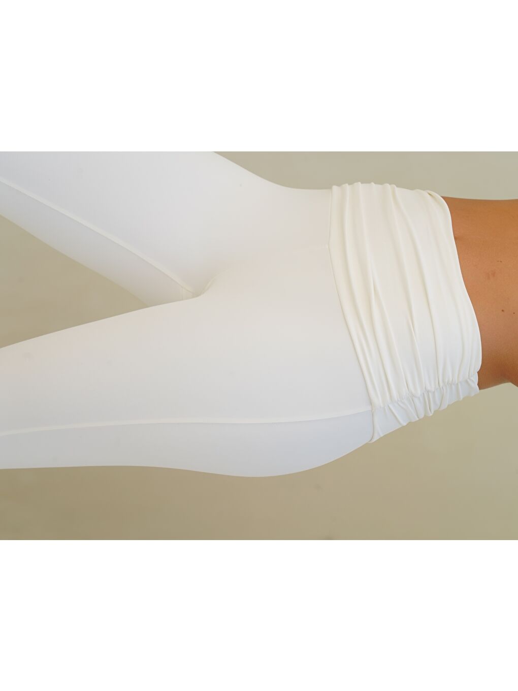 Glide Topuk Detay Uzun Beyaz Tayt-3