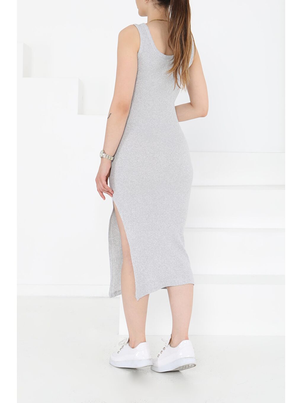 Kare Yaka Yırtmaçlı Midi Elbise Gri - 27230-3