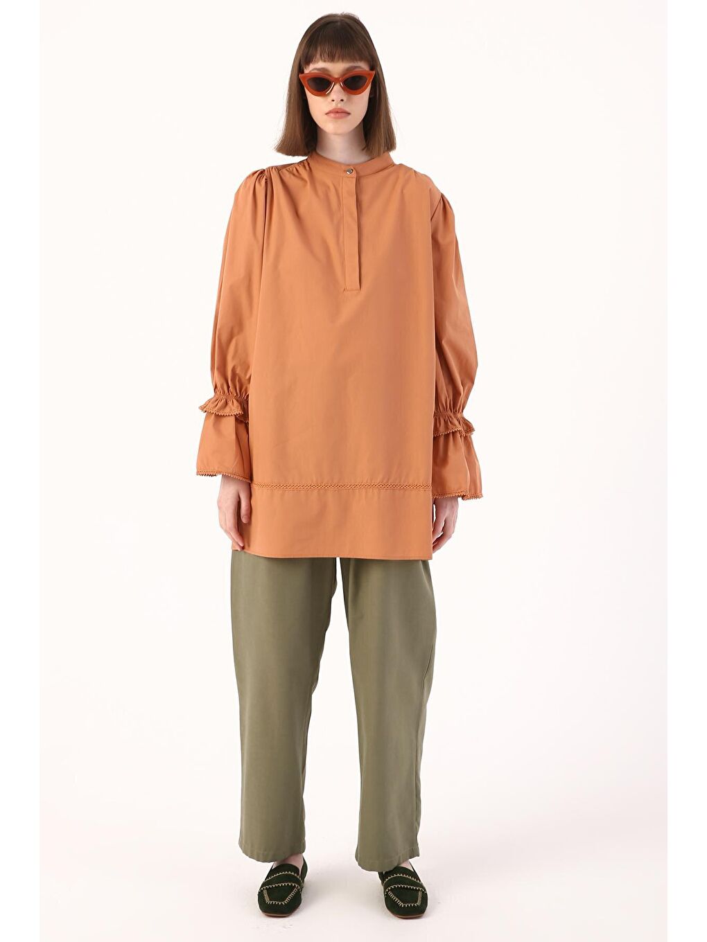 Kahverengi Tarçın %100 Pamuk Kolu Fırfırlı Fistolu Tunik-1