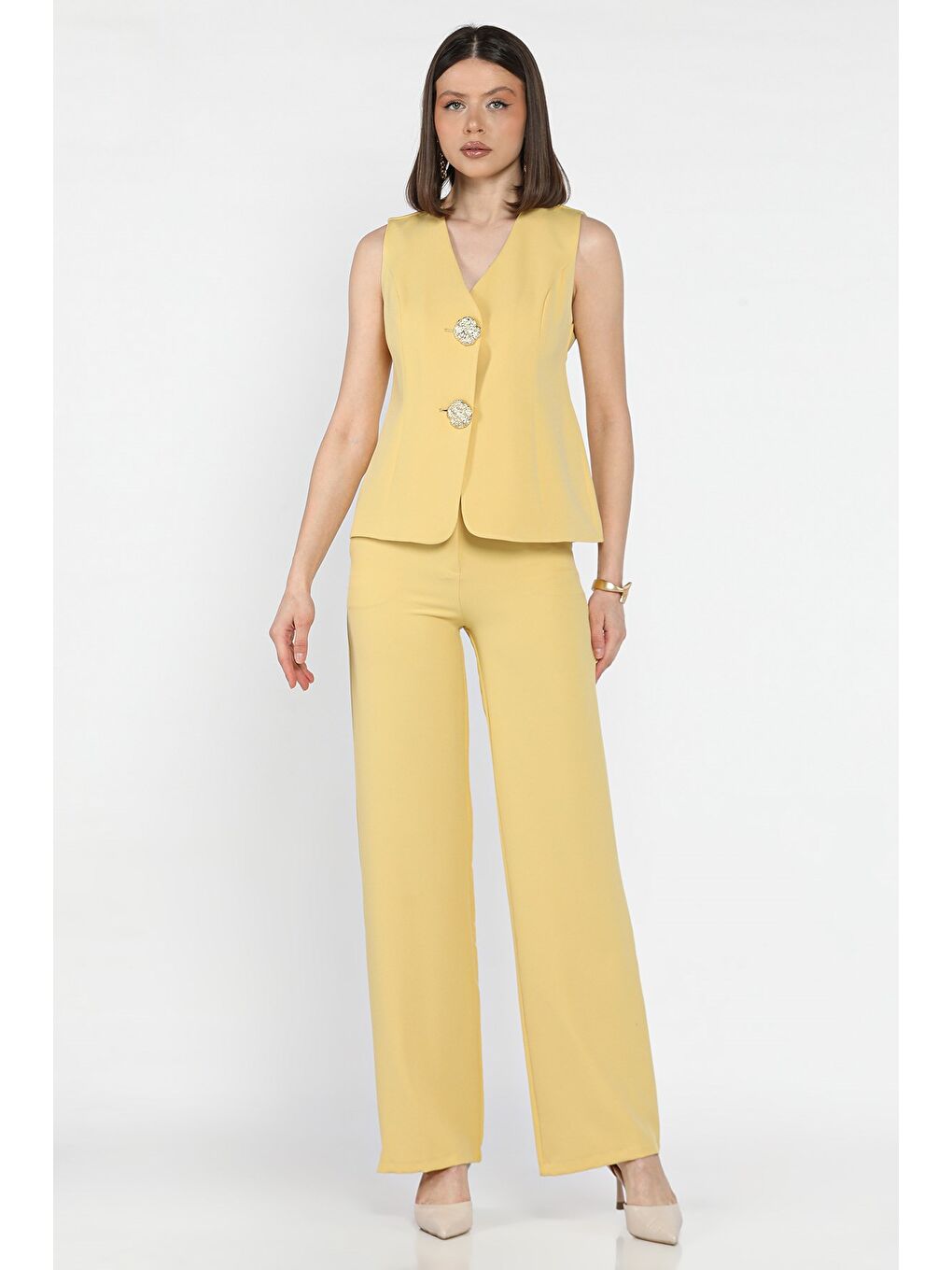 Sarı Düğme Detaylı Yelek Pantolon İkili Takım-1