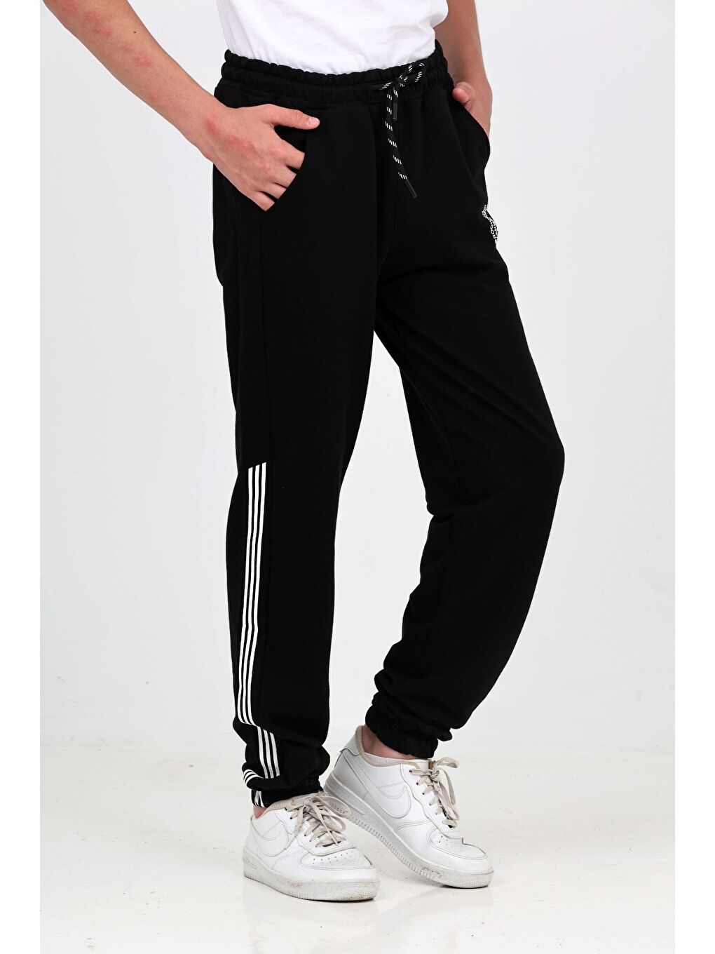 Siyah Erkek Çocuk Üç Şeritli Eşofman Alt-2