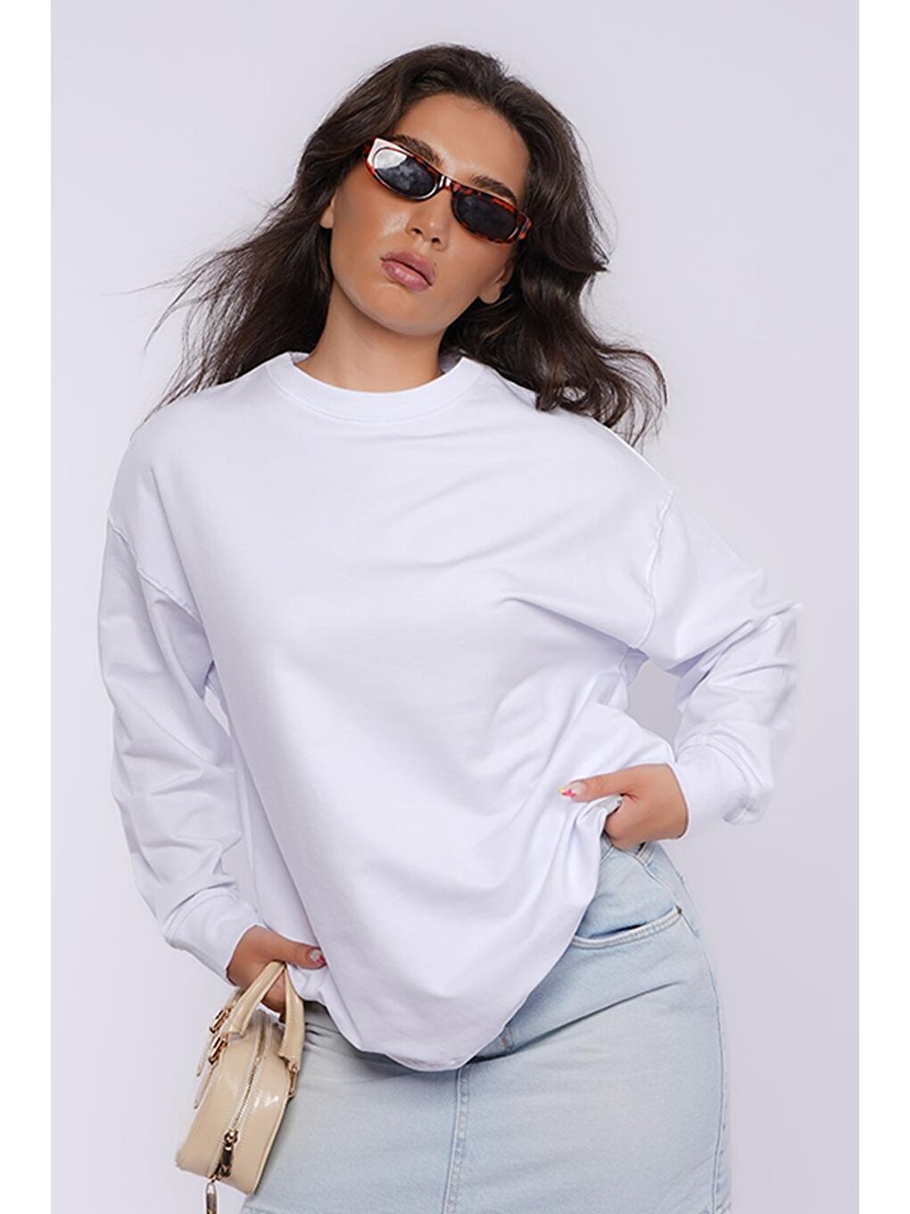 Beyaz Basic Oversize Kadın Sweatshirt Mg1686