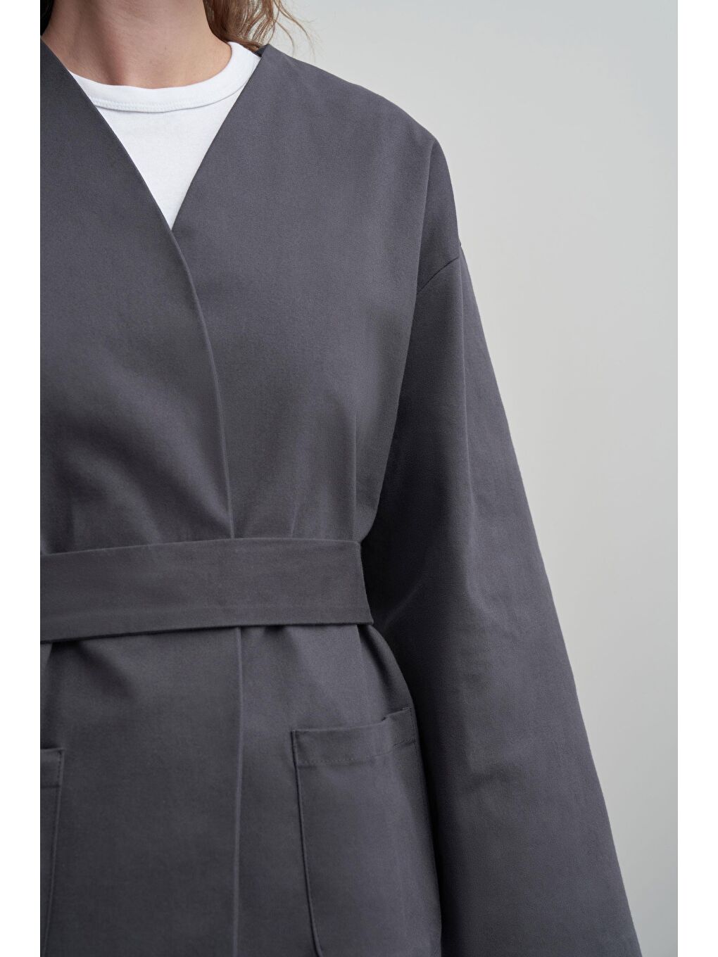 Antrasit-V Yaka Kuşaklı Gabardin Ceket-5