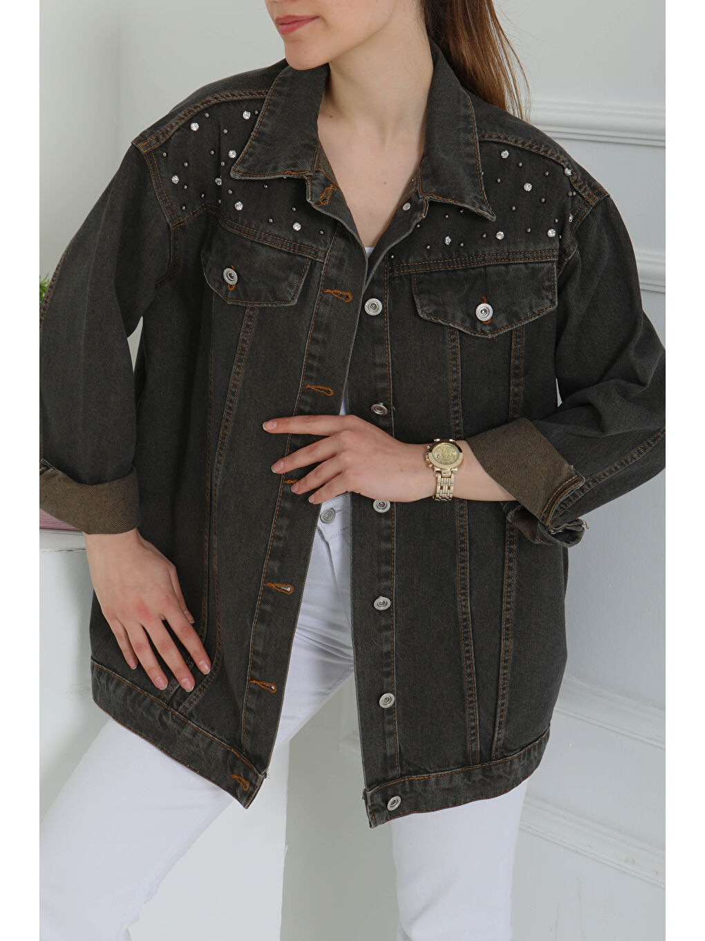 Kahverengi Kadın Omuz Taş Detaylı Oversize Jean Ceket Kahve Tint Yikama   26616-4