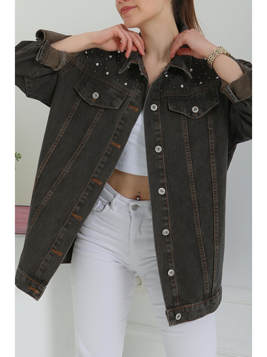 Kahverengi Kadın Omuz Taş Detaylı Oversize Jean Ceket Kahve Tint Yikama   26616-5