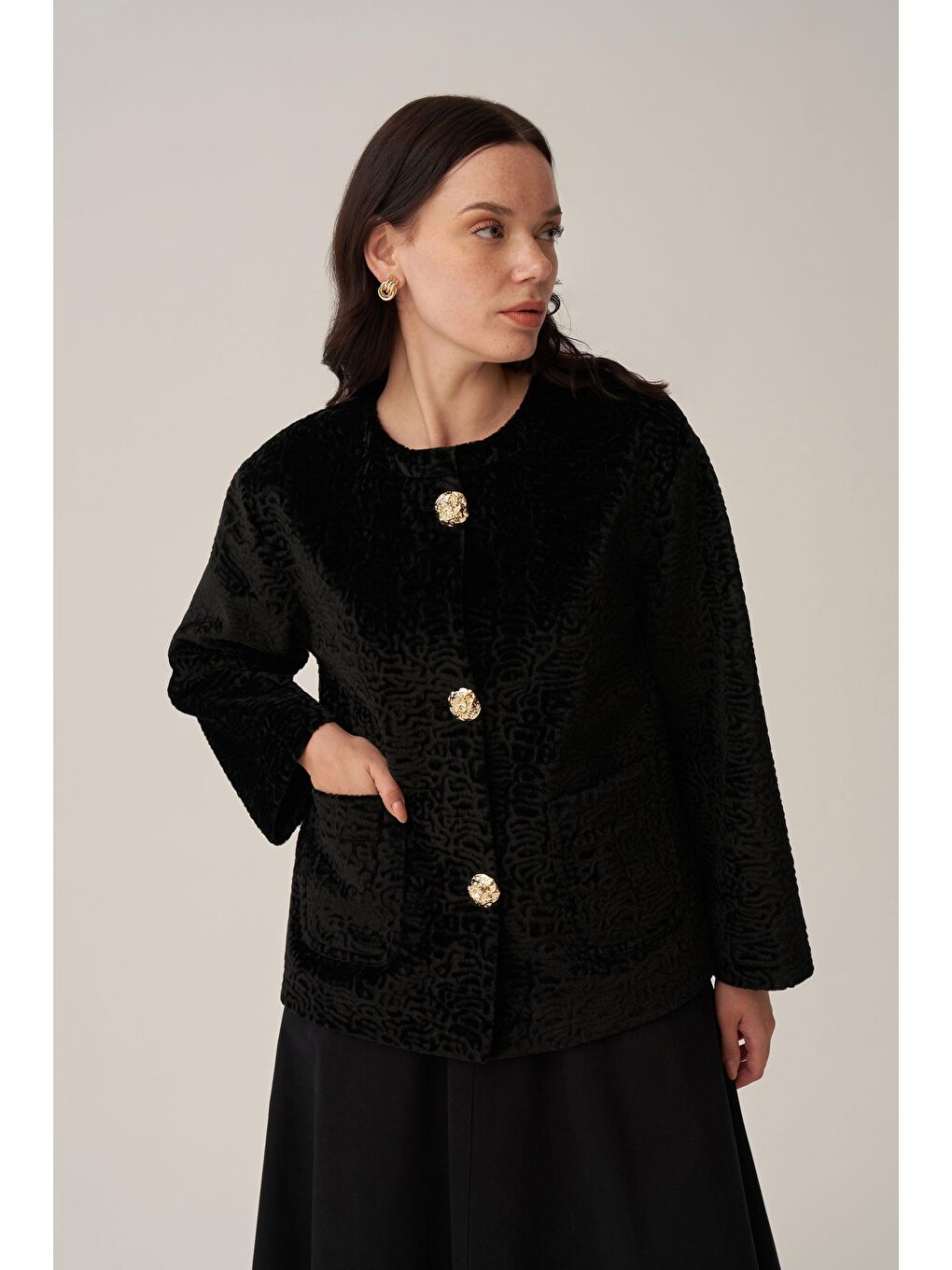 Siyah-Büyük Gold Düğmeli Kaşe Ceket-5