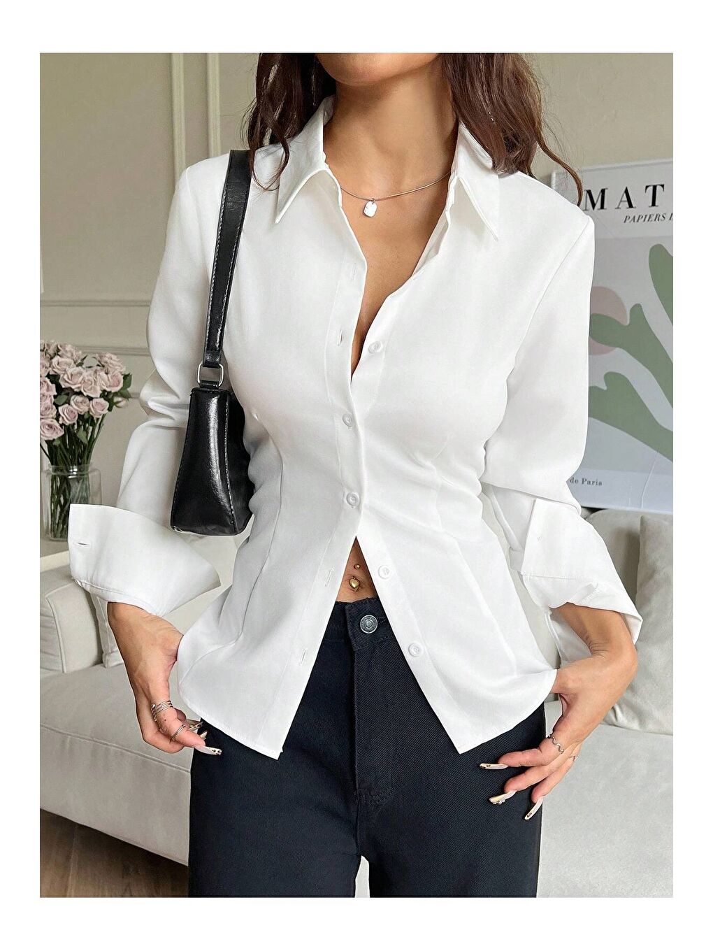 Beyaz Kadın Arkası Bağcıklı Gömlek Slim Fit Günlük ve Ofis Kombin Modern Tasarım-1