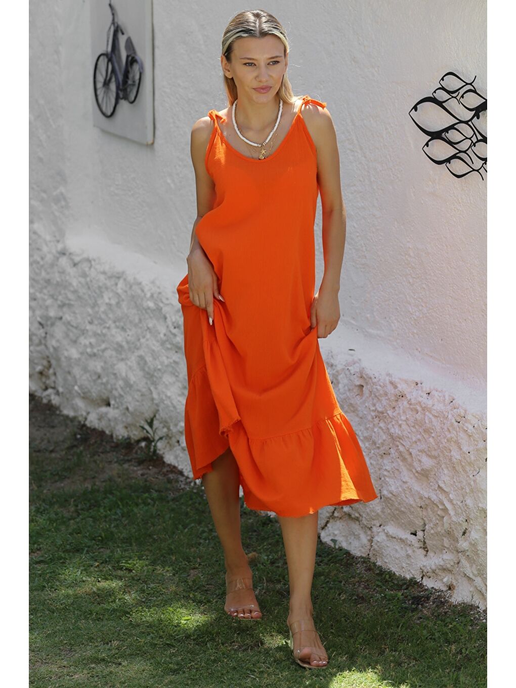 Turuncu Askılı Eteği Fırfırlı Yıkamalı Dokuma Casual Pamuklu Elbise-3