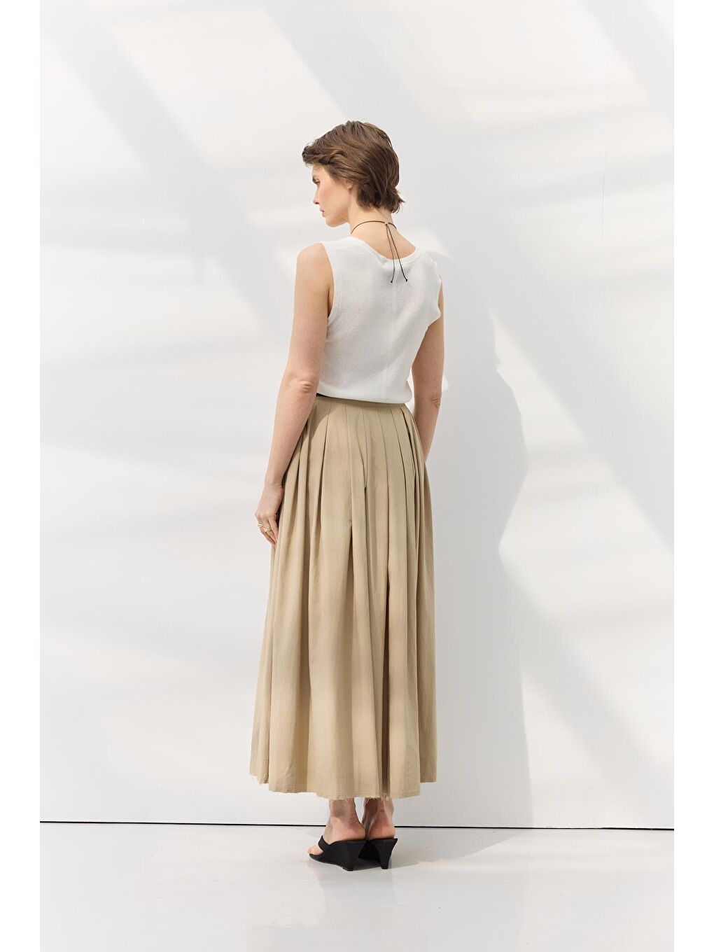 Beli Pileli Etek Bej-5