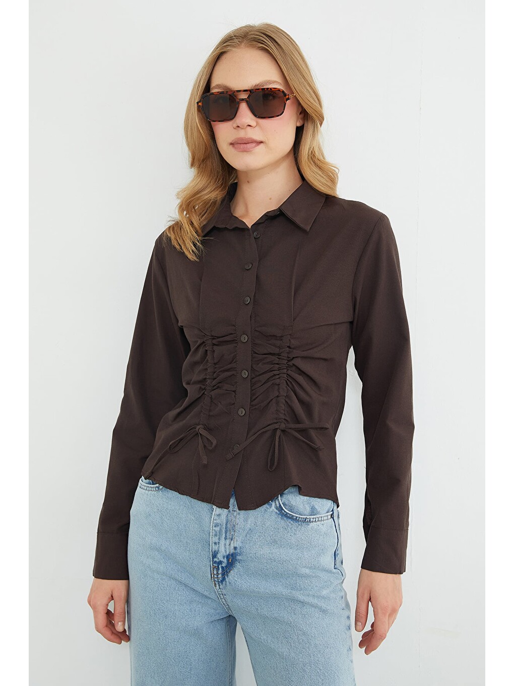 Kahverengi Önü Büzgülü Slim Fit Gömlek-1