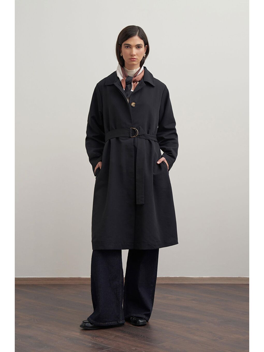 Siyah-Kuşaklı Uzun Trençkot