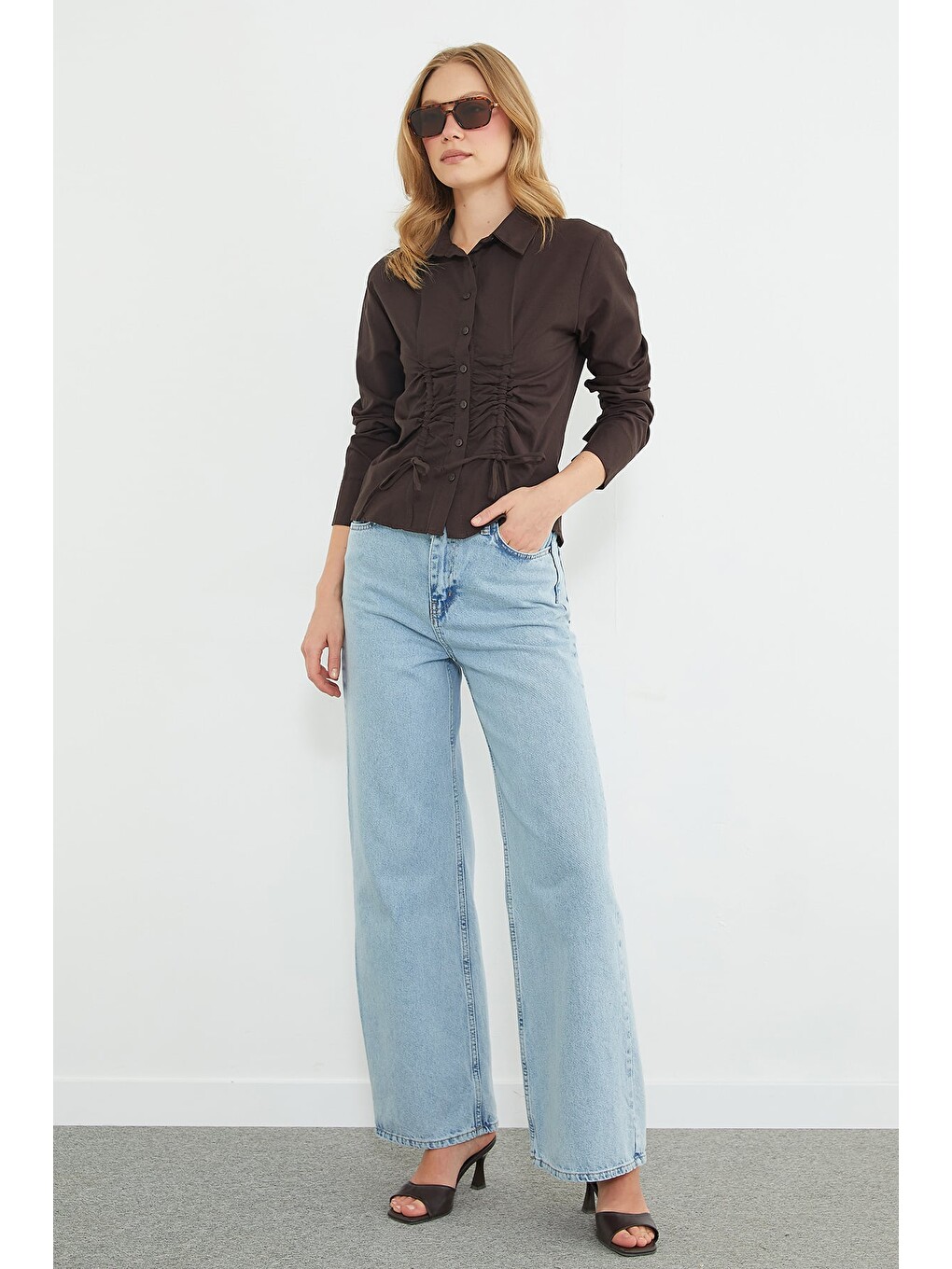 Kahverengi Önü Büzgülü Slim Fit Gömlek-4