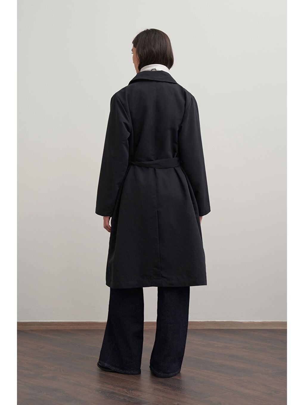Siyah-Kuşaklı Uzun Trençkot-3