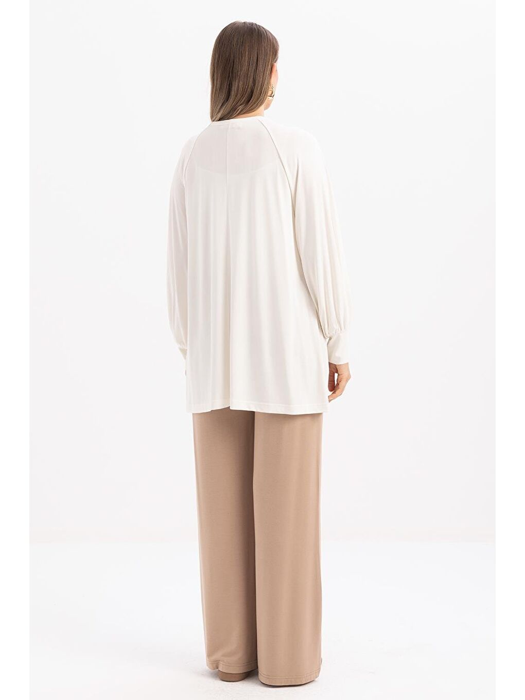 Ekru-Pamuklu Kolları Büzgülü Uzun Kollu Elastanlı T-Shirt-3