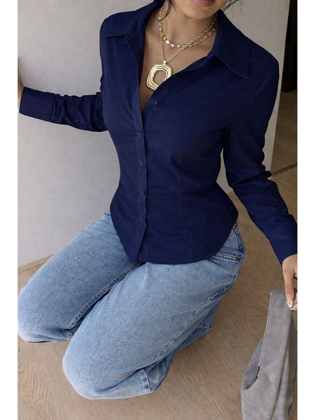 Lacivert Kadın Premium Gömlek Slim Fit Uzun Kollu Ofis Günlük Kombin Basic Klasik Gömlek-3