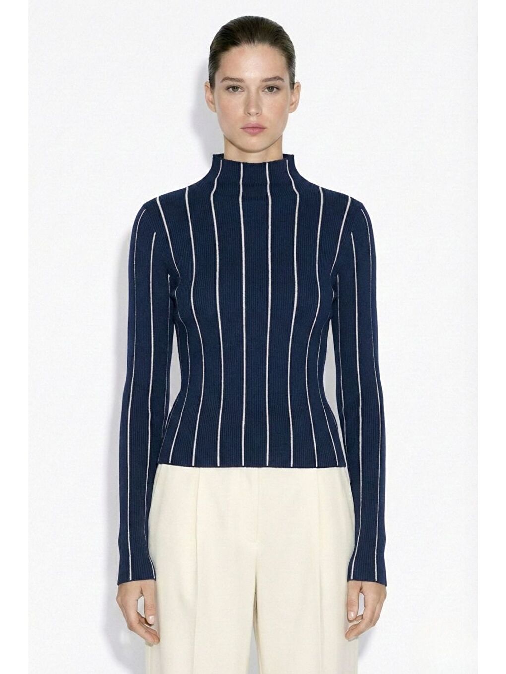 Lacivert-ekru Dik Yaka Lacivert Ekru Çizgili Triko Kazak