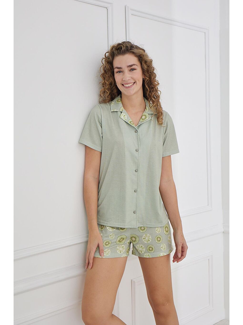 Kadın Desenli Polo Yaka Elastanlı Süprem Şort Takım   Yeşil 70115 1222