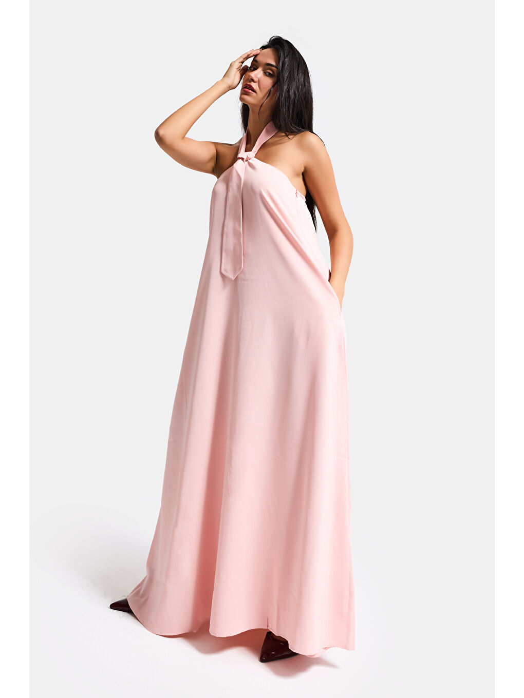 Kadın Pembe Renk Bol Kesim Kravat Detaylı Boyundan Bağlamalı Tasarım Elbise