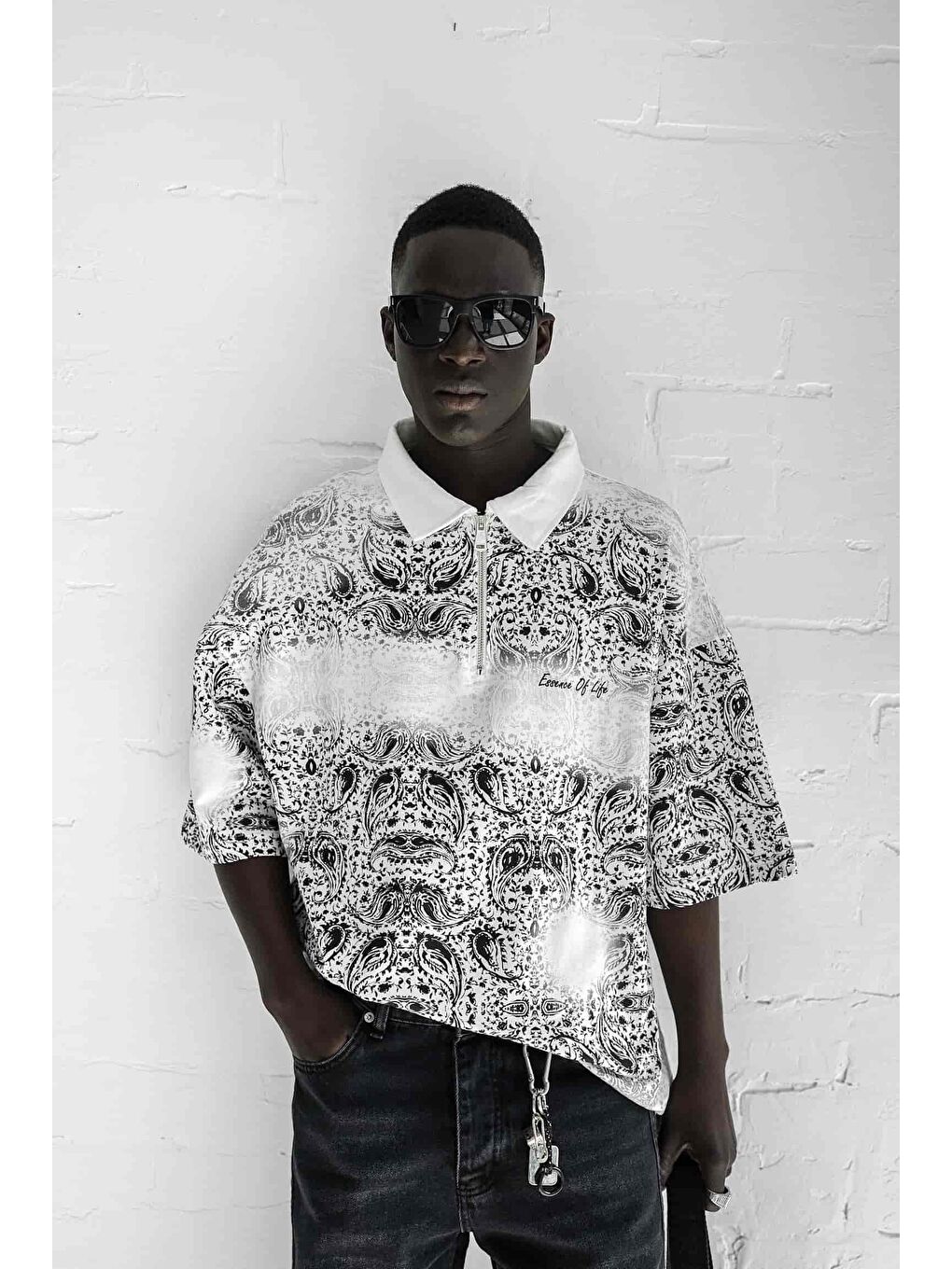 Erkek Polo Yaka Yarım Fermuarlı Baskılı Tişört Beyaz