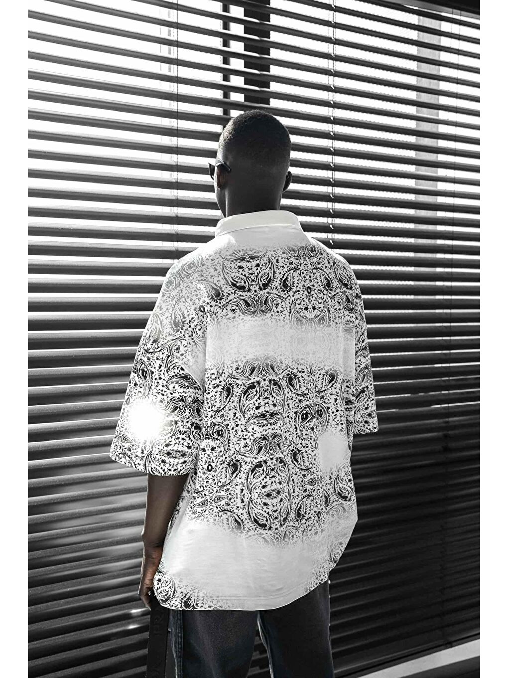 Erkek Polo Yaka Yarım Fermuarlı Baskılı Tişört Beyaz-5