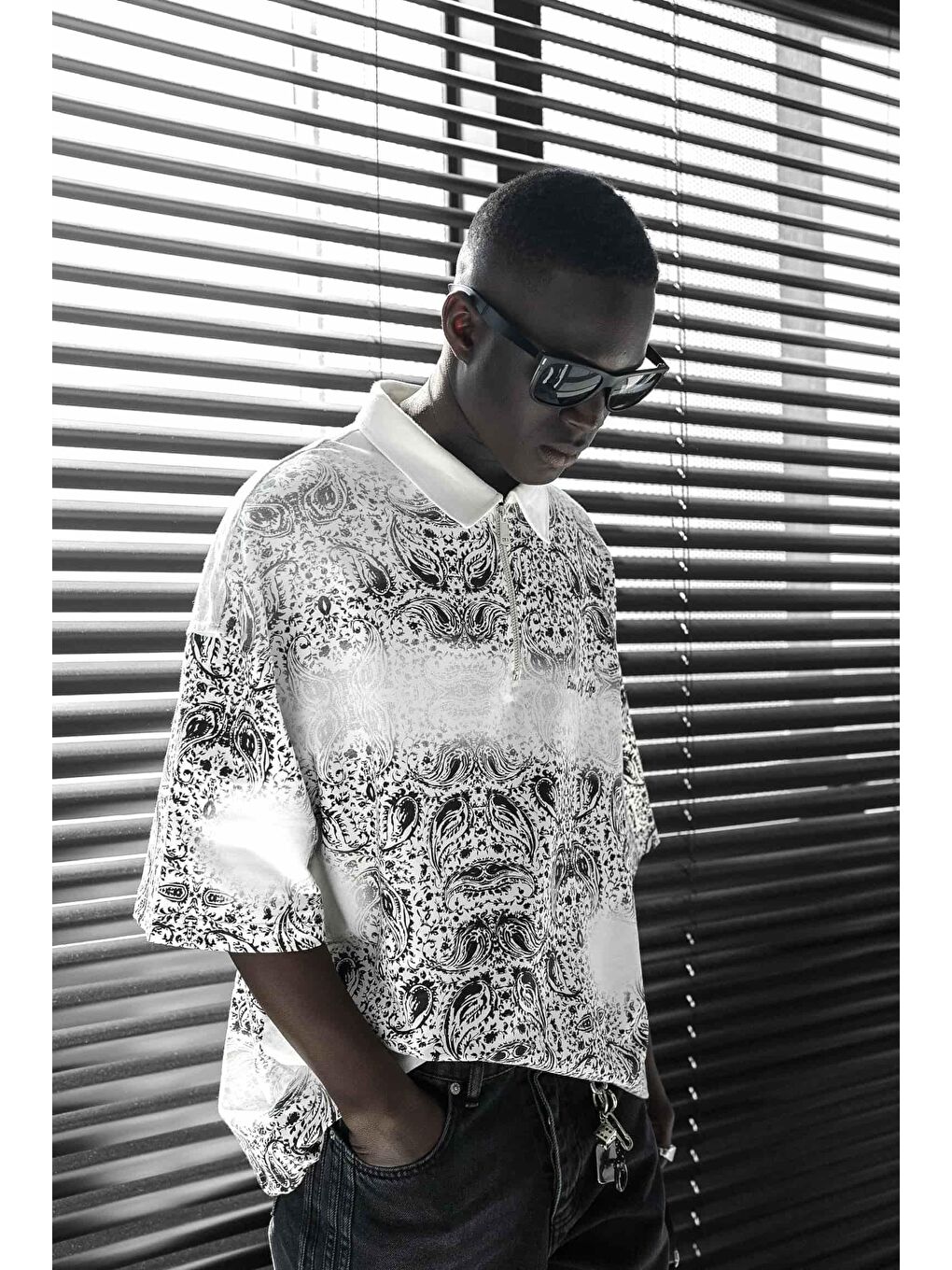 Erkek Polo Yaka Yarım Fermuarlı Baskılı Tişört Beyaz-6