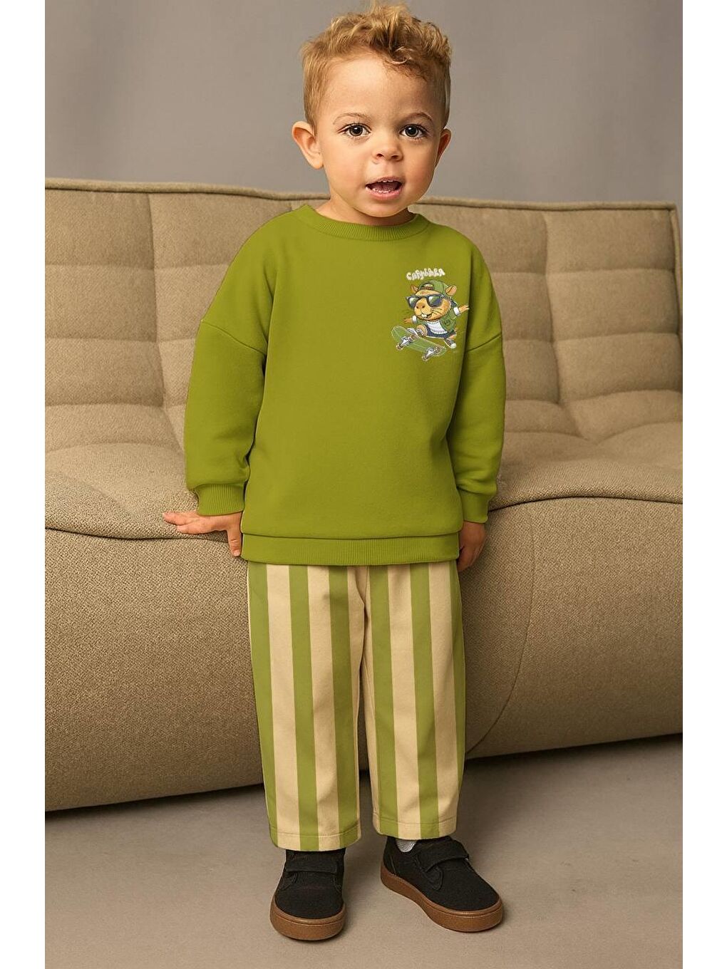 Yeşil Erkek Çocuk Baskılı 3 İplik Kumaş Jogger Pantolonlu Altüst Takım