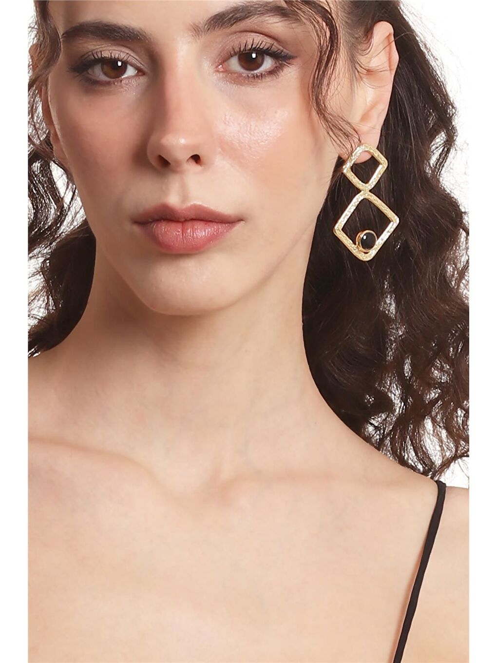 Sarı Kadın Lak Altın Kaplama Doğaltaşlı Çivili Model Geometrik Formlu El Yapımı Küpe-2