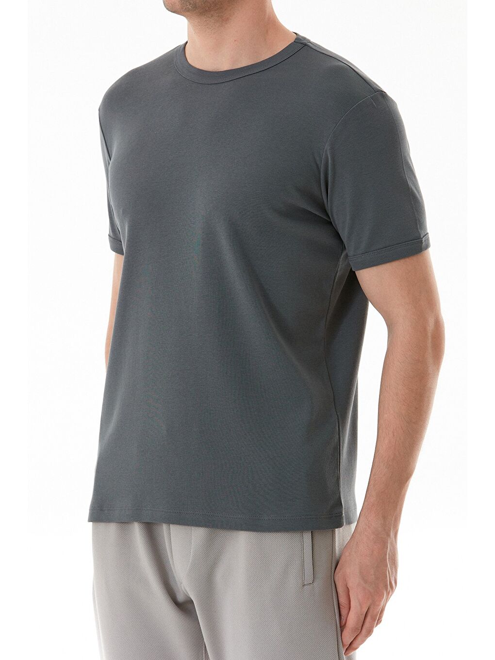 Gri Basic Bisiklet Yaka Ribanalı Tişört-4