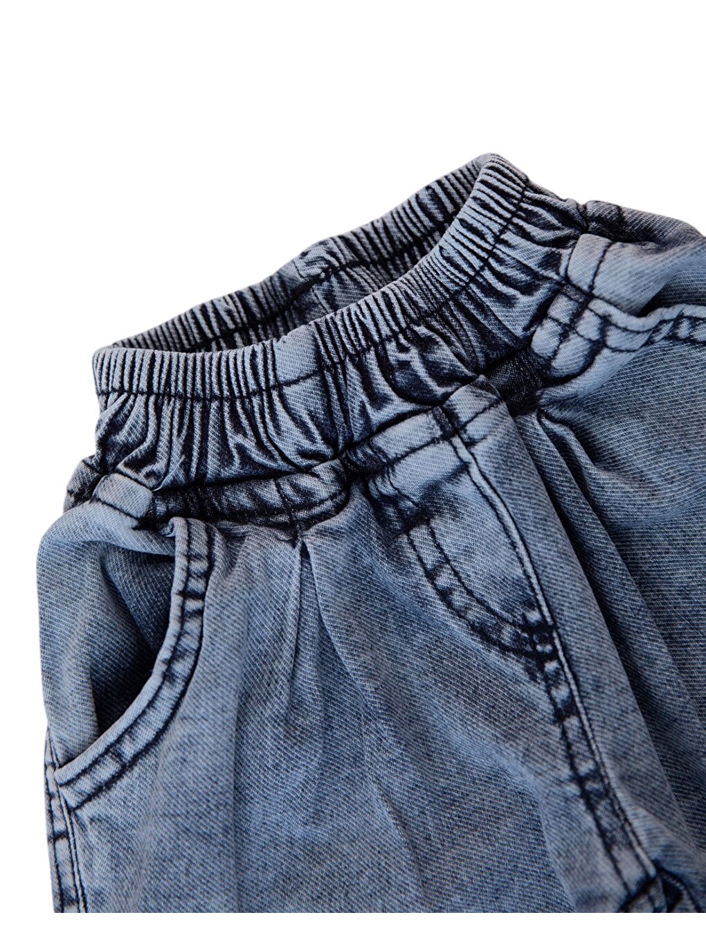 Beyaz Kız Bebek Yazlık Jean Şortlu Çiçek Baskılı T-shirtlü 6-9-12-18-24 Aylık 2'li Bayramlık Alt Üst Takım-7