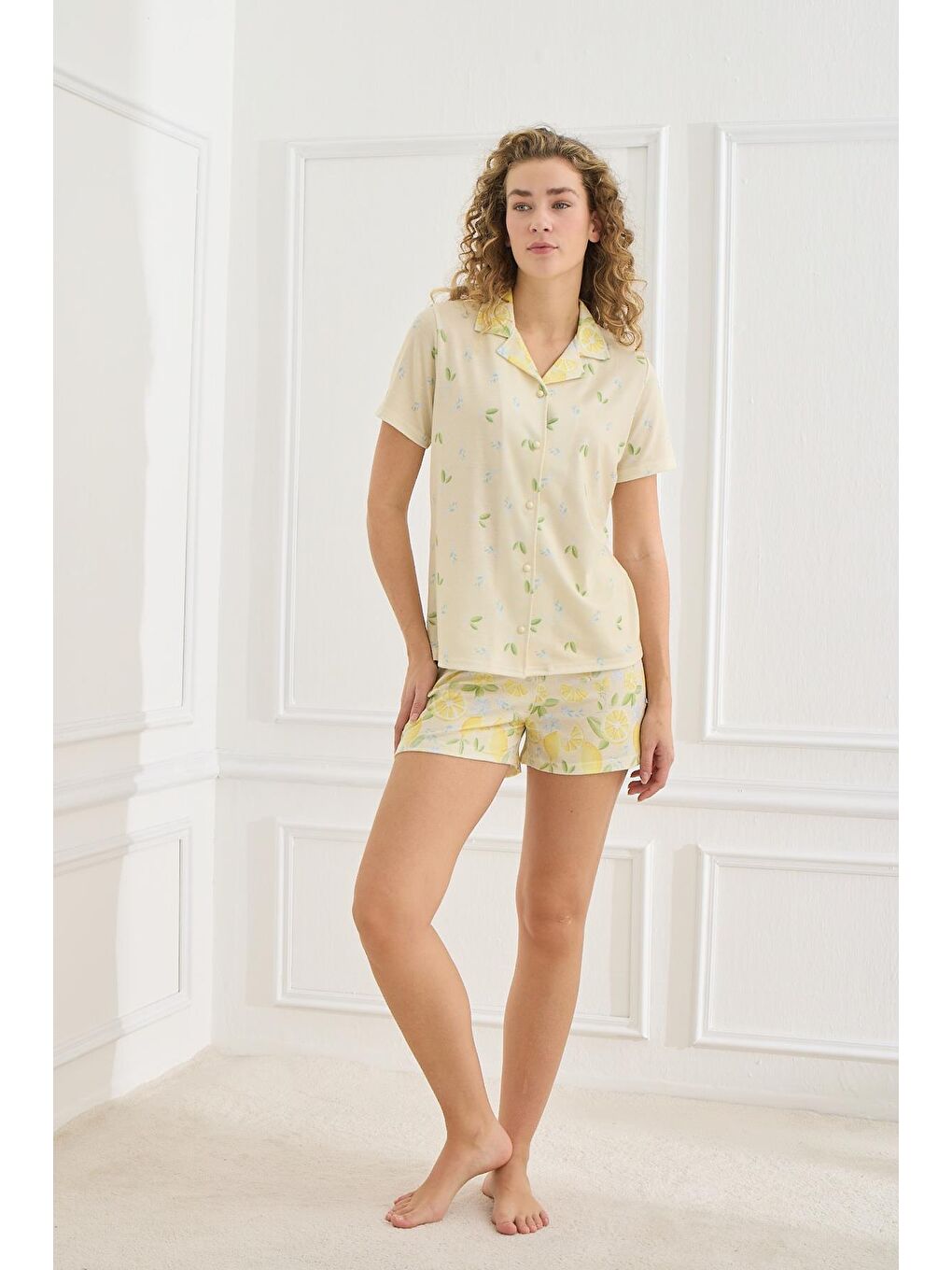 Kadın Elastanlı Süprem Desenli Önden Düğmeli Şort Takım    Sarı 70115 856-1