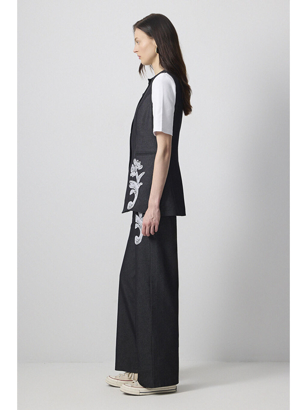 Siyah Nakış Detaylı Denim Yelek Pantolon Takım-1