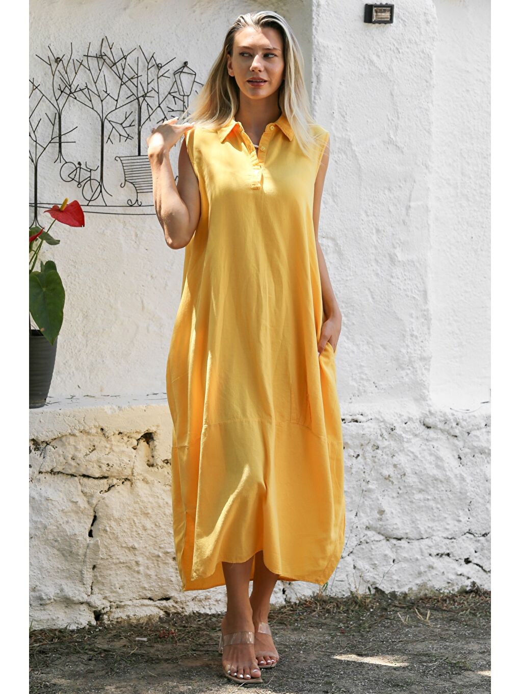 Sarı Gömlek Yaka Kolsuz Düğmeli Çift Cepli Yıkamalı Dokuma Casual Pamuklu Elbise-1